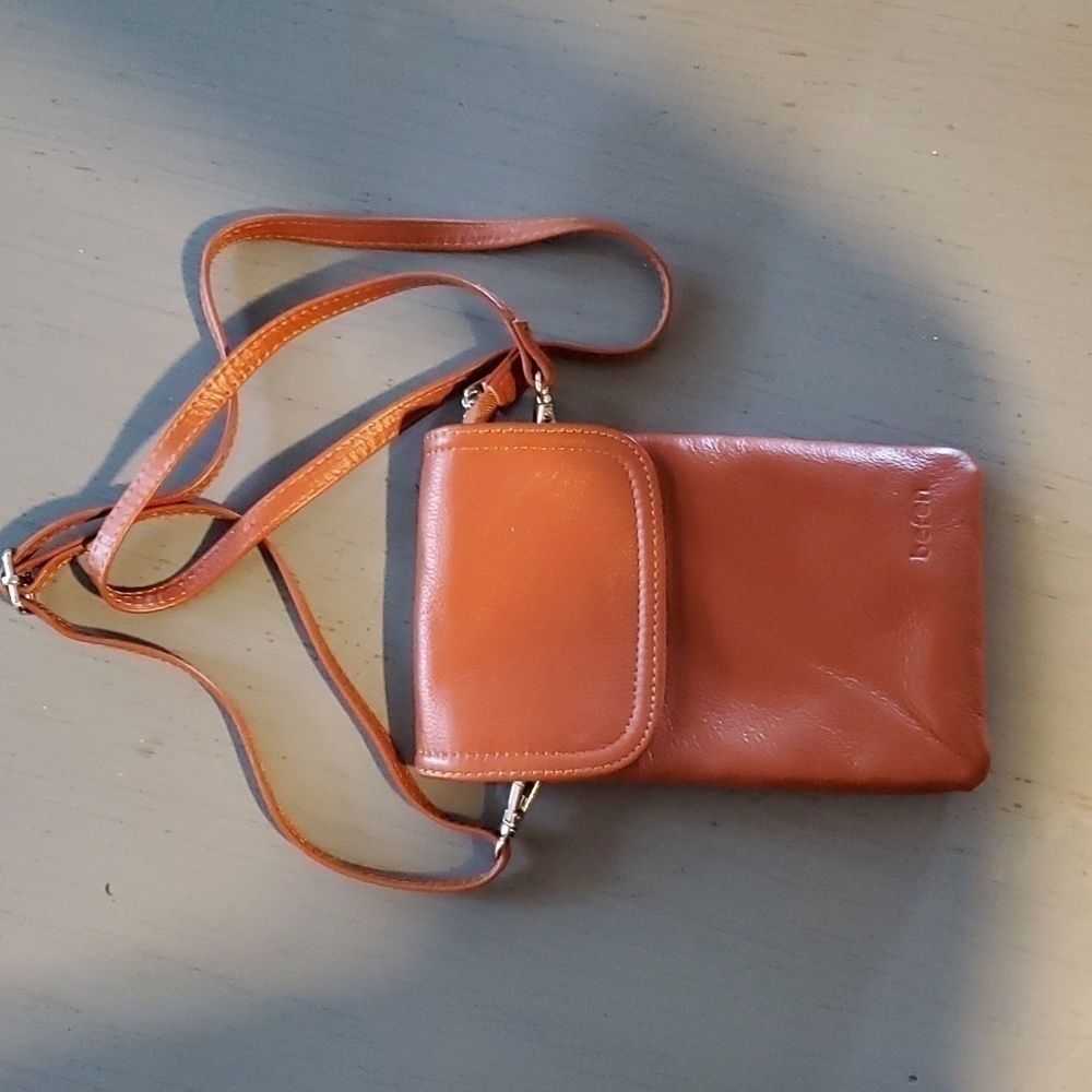 Befen- Womens Leather Chestnut Crossbody Phone Bag Multiple Compartments NWOT